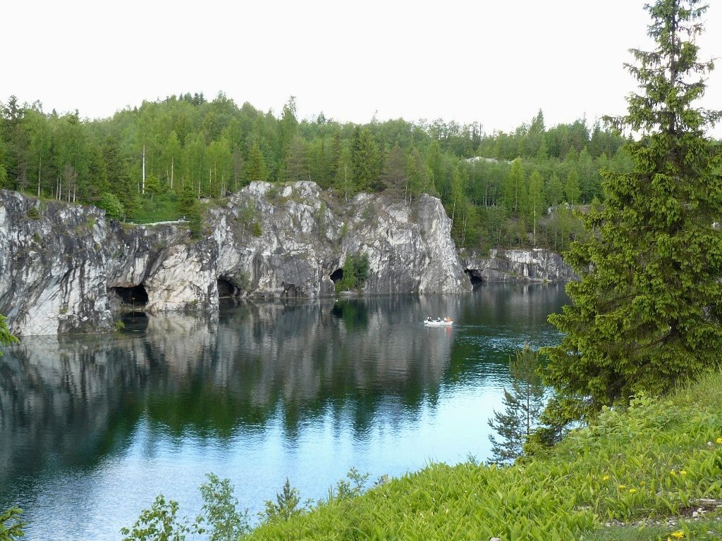 Рускеала - мраморный каньон и горный парк в Карелии